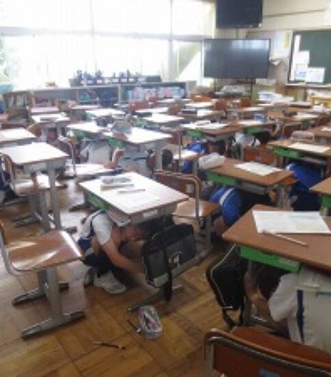 避難訓練（地震・津波）