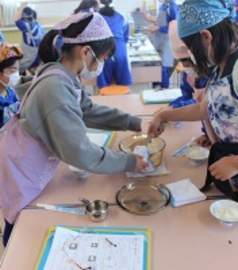 調理実習（ご飯炊き）【５年生】