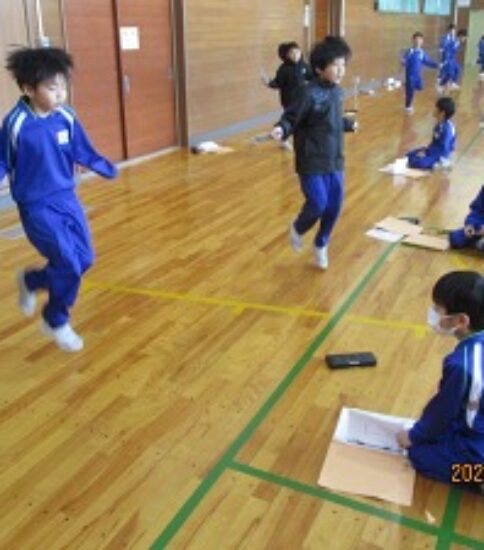 縄跳び記録会【２年生】